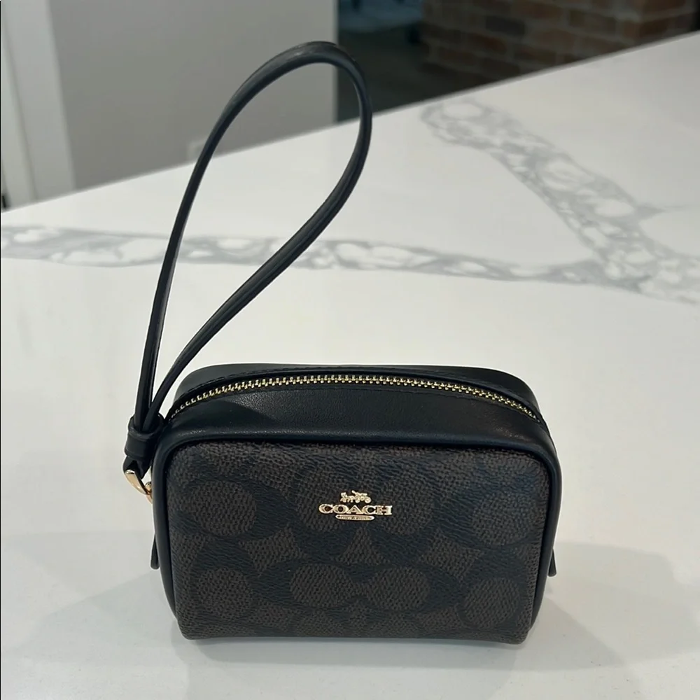 Coach Black and Brown Wristlet - Picture 3 of 13